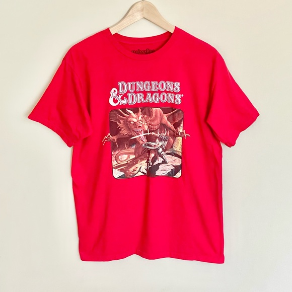 Dungeons & Dragons Retro 1983 Players Manual Graphic Red T Shirt Adult Sz Small - Picture 2 of 6